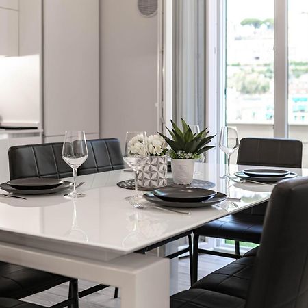 H11 Luxury Sanremo Centro - Elegante - Casino Apartment Екстериор снимка