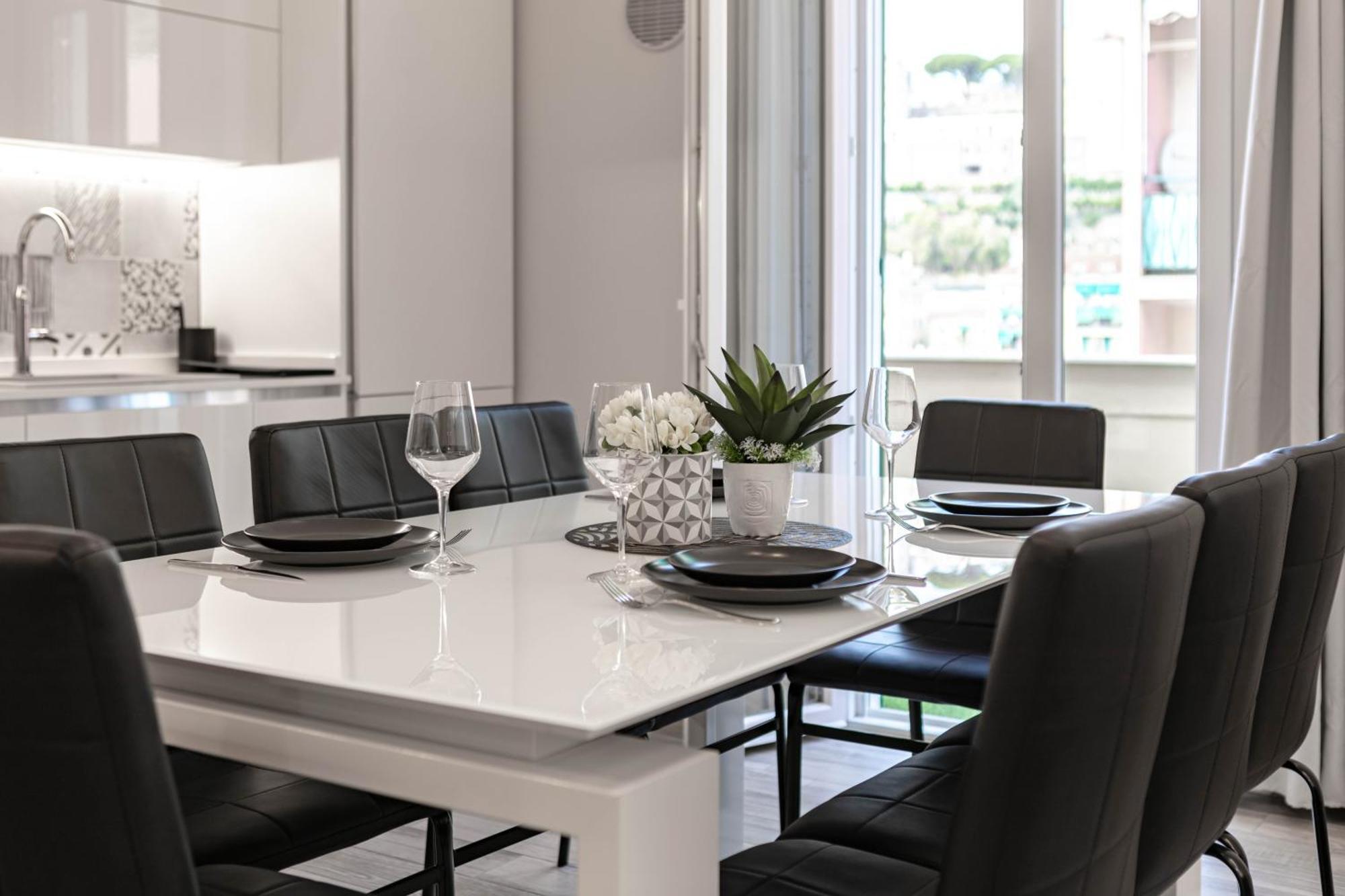 H11 Luxury Sanremo Centro - Elegante - Casino Apartment Екстериор снимка