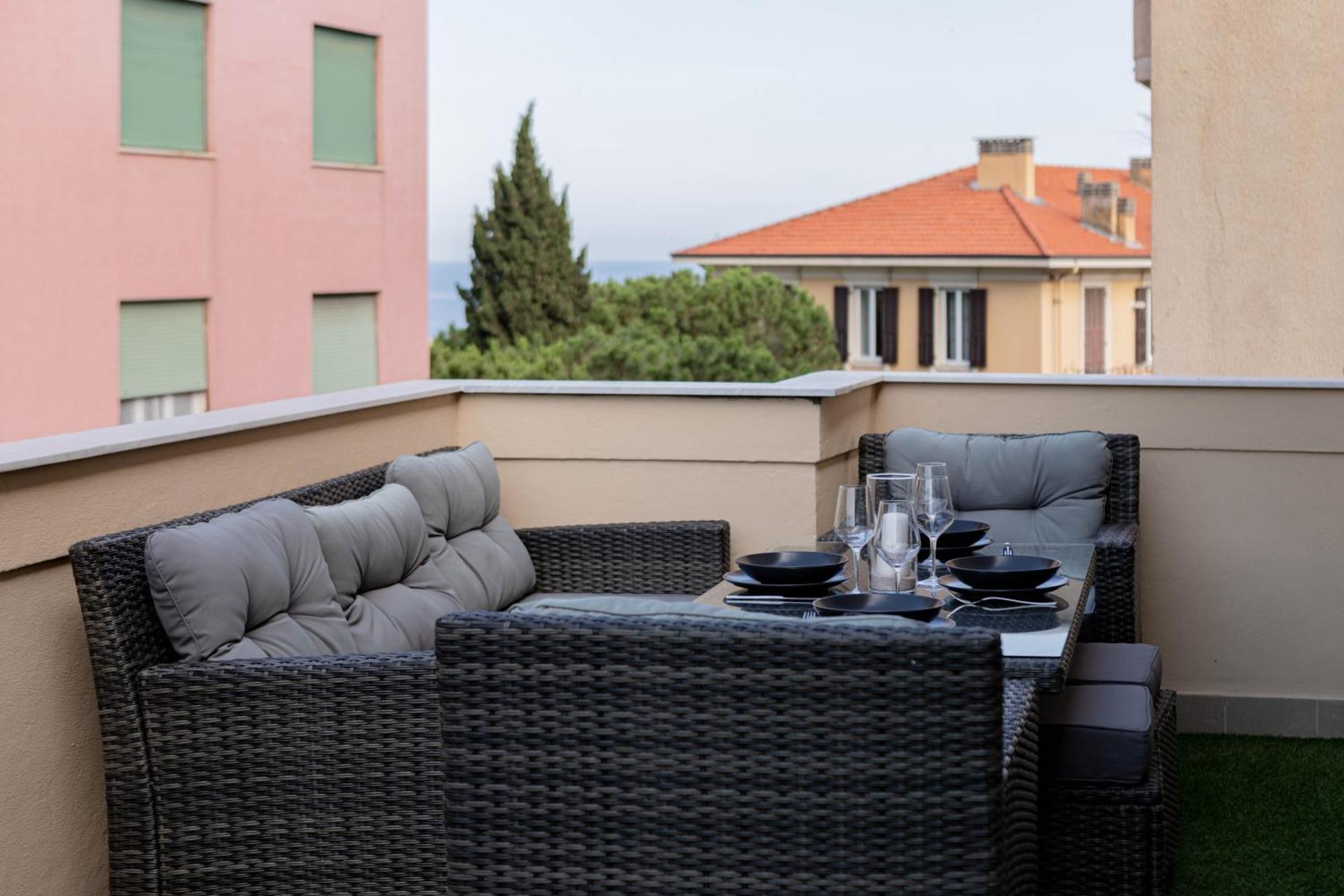 H11 Luxury Sanremo Centro - Elegante - Casino Apartment Екстериор снимка